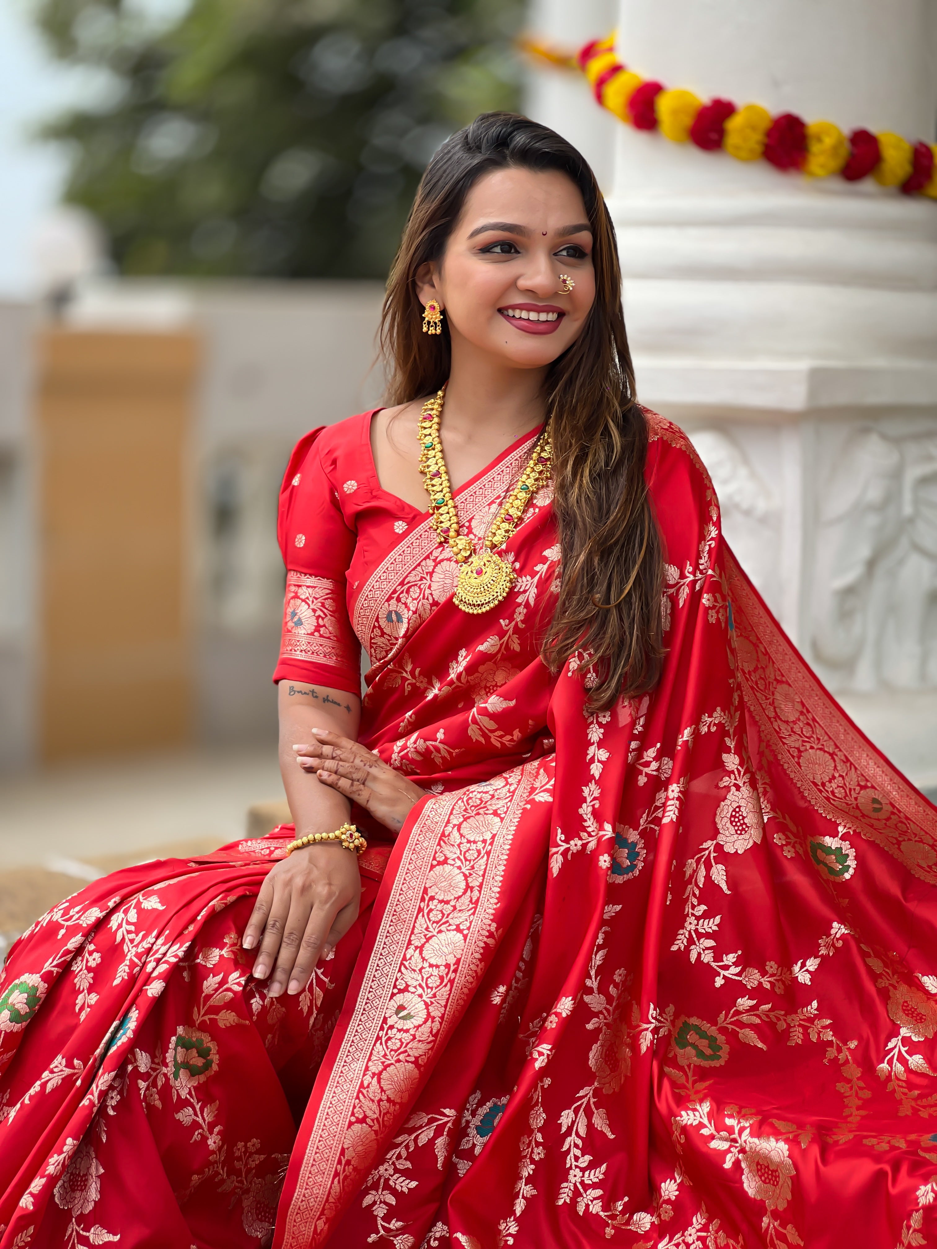 Heavily Woven Pure Silk Jangla Banarasi Saree with Full Floral Zari and Meenakari Intricate Pattern