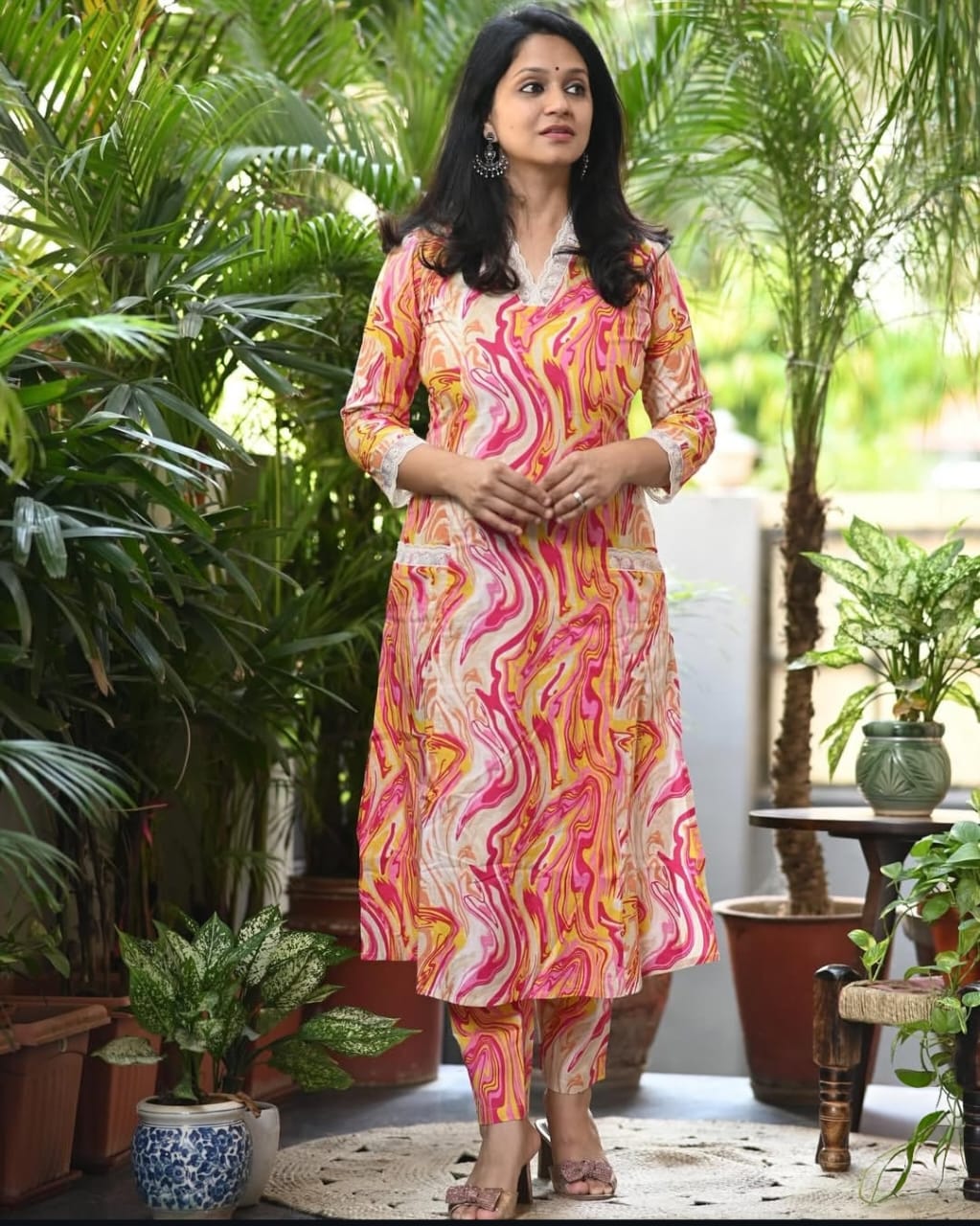 Cotton Blend Multicolor Abstract Print Kurti Pant Set with Pocket