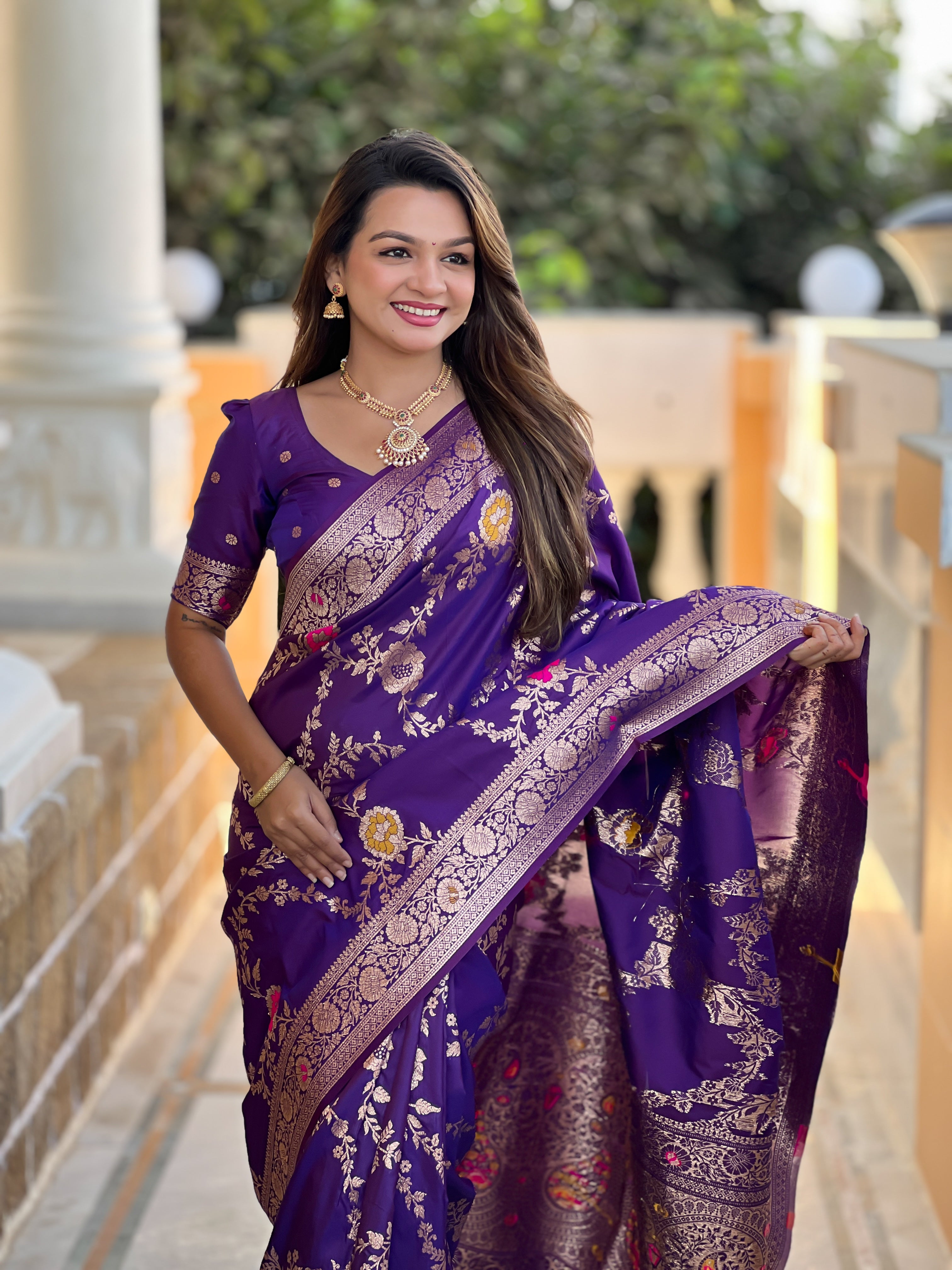 Heavily Woven Pure Silk Jangla Banarasi Saree with Full Floral Zari and Meenakari Intricate Pattern