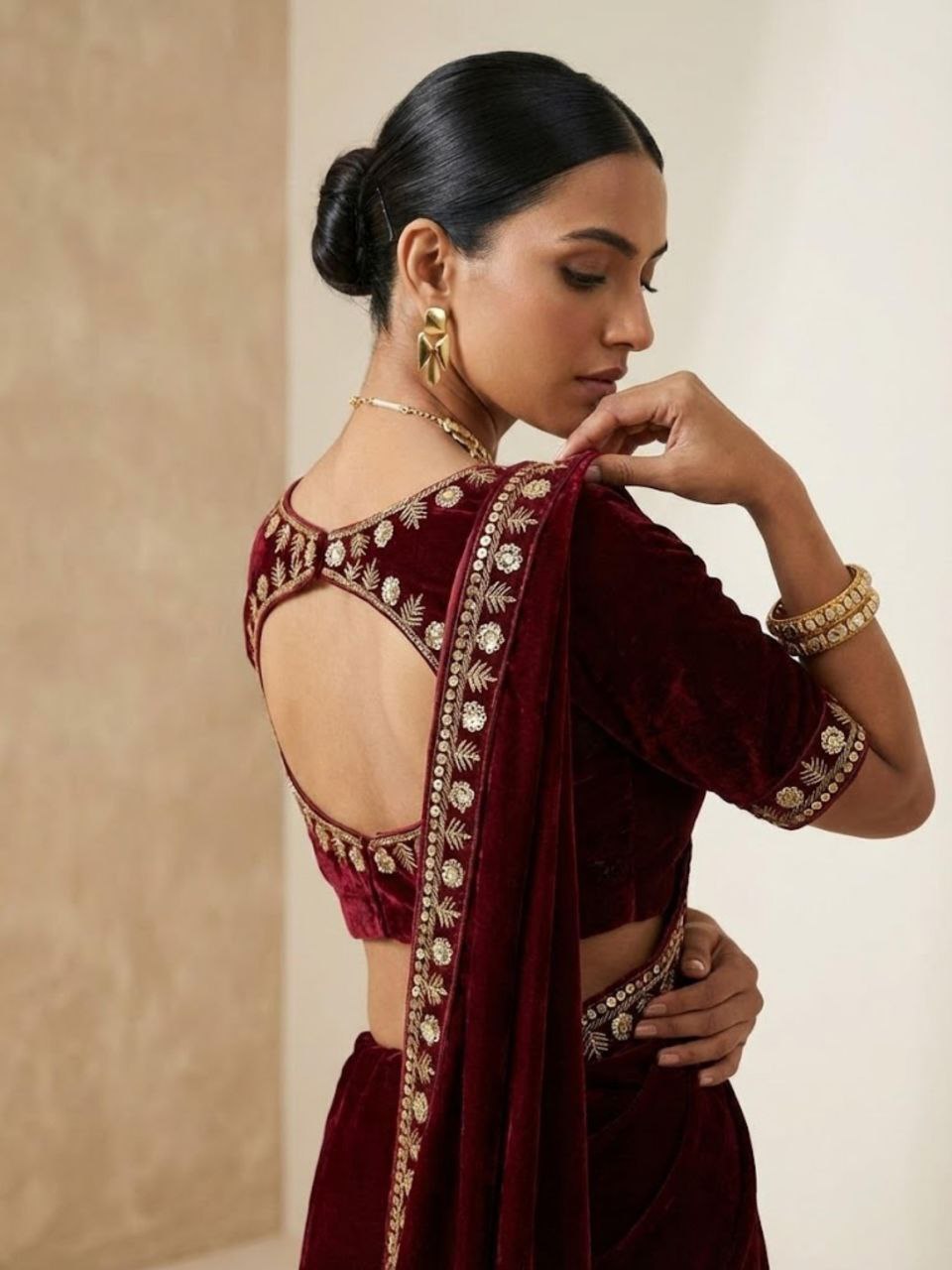 luxury 9000 velvet saree with zari embroidery and dual sequins lace